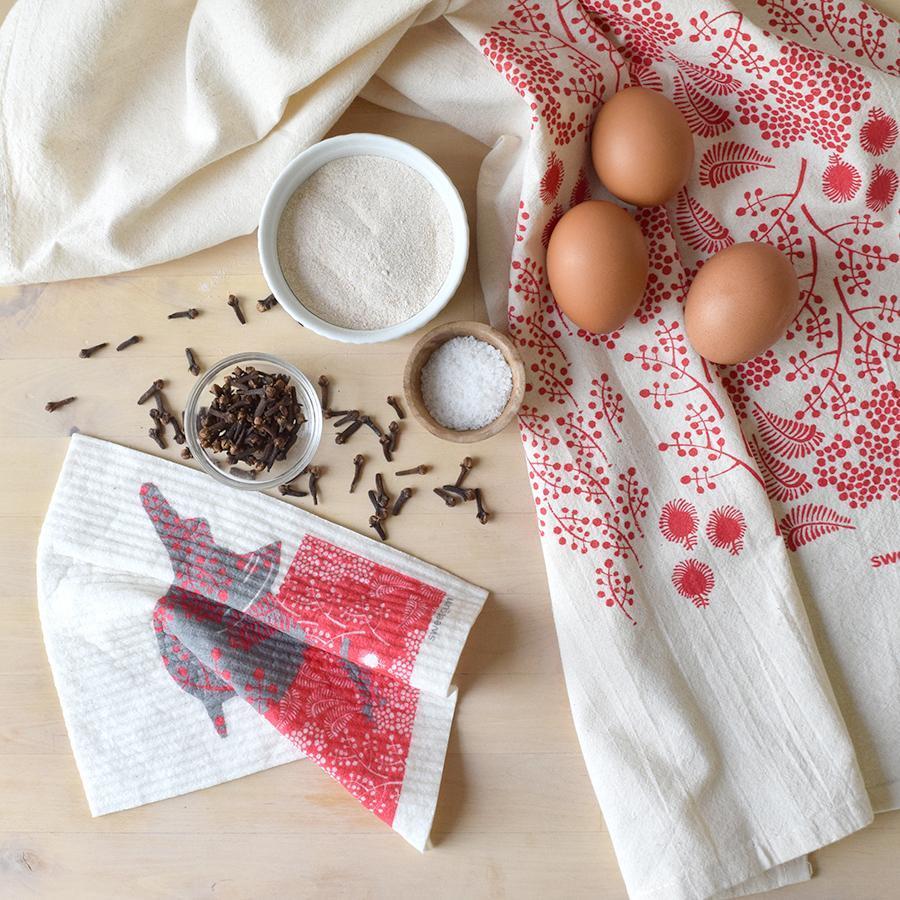 Bird Swedish Dishcloth | Black / Red | 8" x 6.75" | Sweetgum Swedish Dishcloths SWEETGUM TEXTILES CO., LLC 